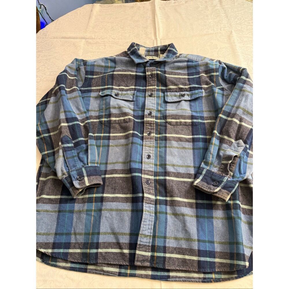 L.L. Bean Men’s Chamois Cloth VTG Blue Plaid Long Sleeve Button Up Shirt Size XL